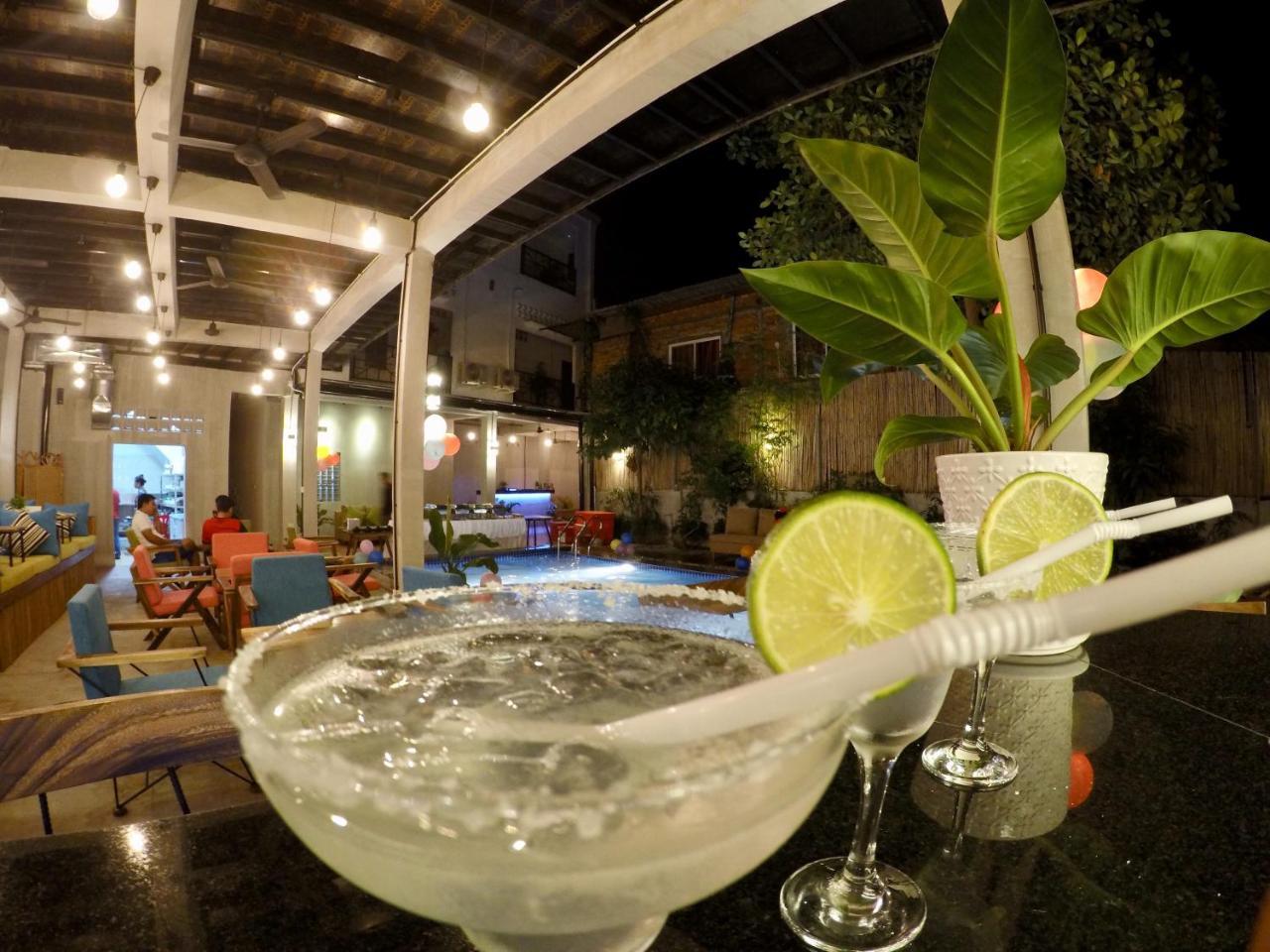 1953 Siem Reap Hostel Exteriör bild